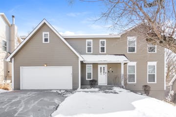 7821 WOODSTONE LN SHAWNEE, KS 66217